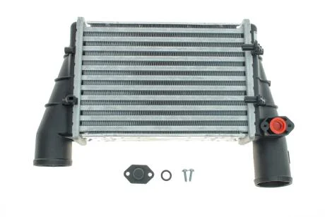 Інтеркулер MAHLE / KNECHT CI 130 000S