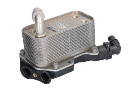 Охолоджувач мастила MAHLE / KNECHT CLC 132 000P