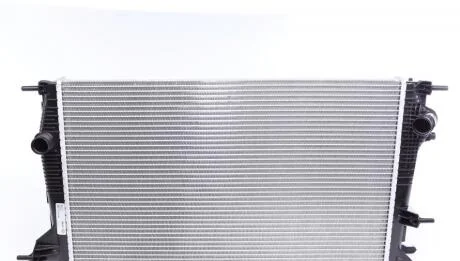 Радіатор охолодження двигуна Megane III 1.9-2.0 D 08- MAHLE / KNECHT CR21000S