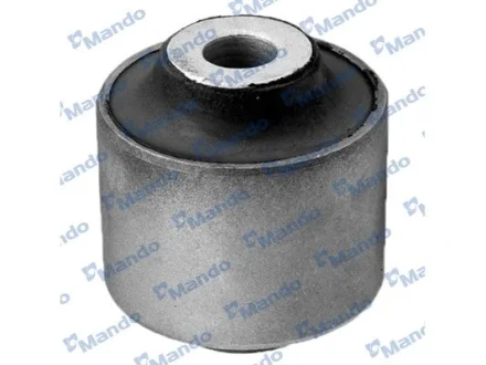 Сайлентблок важеля VW AMAROK передн. ниж MANDO MCC015639