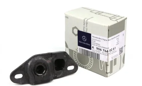 Напрямна дверей MB Sprinter-VW Crafter 06-> (бічних, зсувних мама) (OE) MERCEDES-BENZ 9067660261