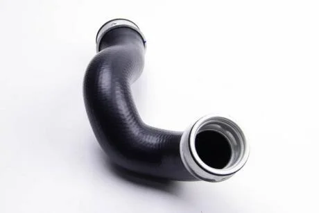 Патрубок интеркулера левый задний VW Transporter V 1.9/2.5TDI 2003- Metalcaucho 09529