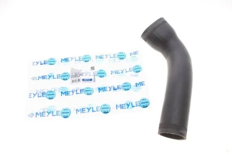 ПАТРУБОК ИНТЕРКУЛЛЕРА ПРАВ. НИЖН MB SPRINTER 208-416 CDI 00-06 MEYLE 039 050 1008