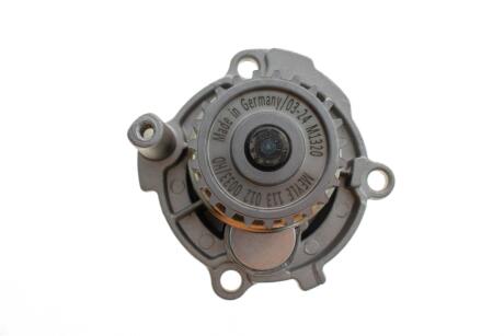 Насос водяной VAG GOLF 4/5/6/PASSAT/JETTA/CADDY/TOURAN/A3/A4/A6/OCTAVIA 93- 1.6L MEYLE 113 012 0033/HD