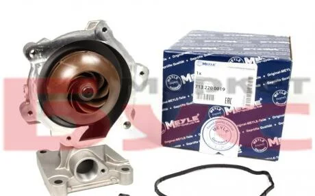 Насос водяной MEYLE 713 220 0019