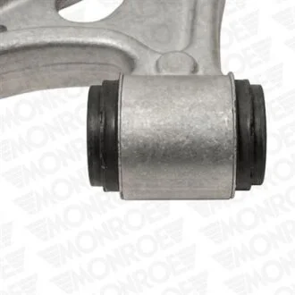 Сайлентблок переднього важеля MONROE L23829