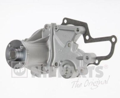 Насос водяний NIPPARTS J1518018