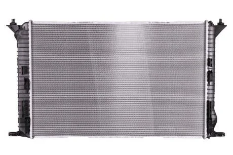 Радіатор охолодження двигуна NISSENS 60322