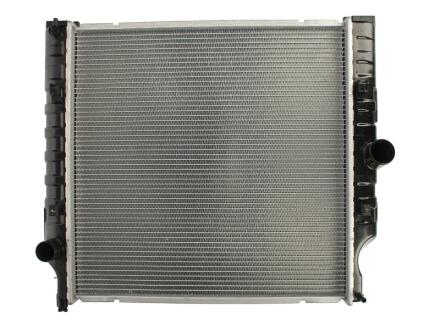 Радіатор охолоджування NISSENS 61026