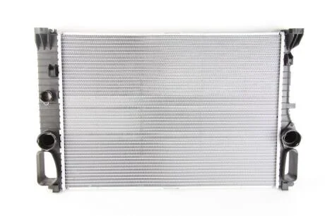 Радіатор охолодження двигуна MERCEDES-BENZ CLK-SERIES C209 (2003) CLK63 AMG 6.2 -/BLACK SERIES NISSENS 62796A