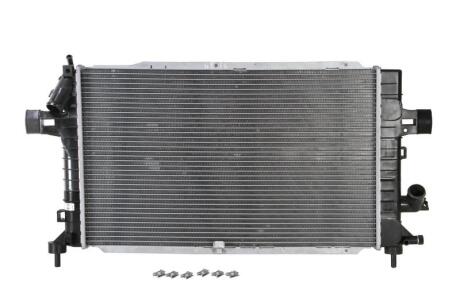 Радіатор системи охолодження NISSENS 63029A