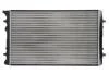 Радиатор охлаждения двигателя VAG A3/ GOLF IV 96- 1.4-2.3 (650X415) NISSENS 652011 (фото 2)