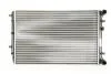 Радиатор охлаждения двигателя VW POLO 01- 1.4-2.0 (405Х635) NISSENS 652711 (фото 1)