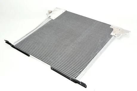 Радіатор кондиціонера NISSENS 94226