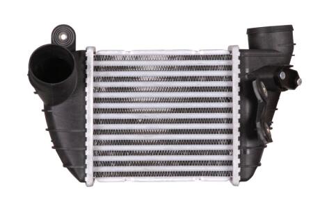 Радіатор наддуву NISSENS 96747