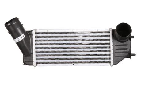 Радіатор наддуву NISSENS 96790