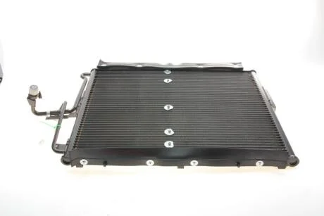 Радiатор кондицiонера MB W124 2.0D-3.2 01.85-03.98 NRF 35244