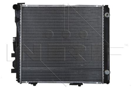 Радиатор охлаждения MERCEDES E-CLASS W 124 (84-) NRF 526573