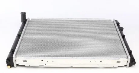 Радиатор охлаждения двигателя NRF 53944