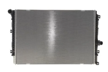 Радіатор охолодження двигуна NRF 550277