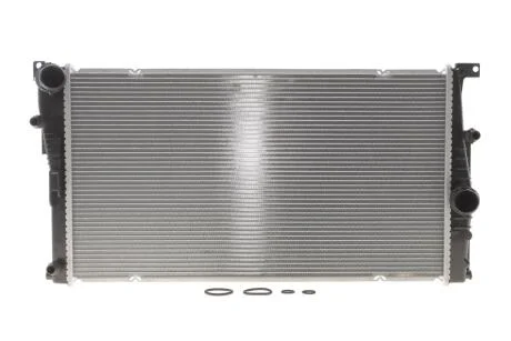 Радіатор охолодження двигуна NRF 550295