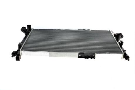 Радіатор охолодження Opel Corsa/Combo 1.3-1.7 00- NRF 58282A