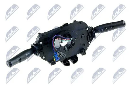 Выключатель на рулевой колонке на Renault 2 8200216465 NTY EPERE006