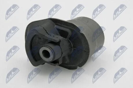 Втулка задняя кузова toyota corolla 01 приус 03,4872502240 NTY ZTTTY013A