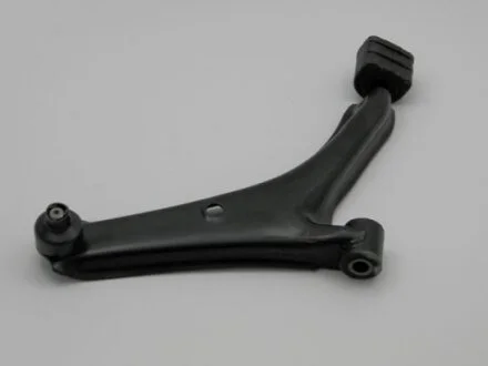 Suzuki swift sf310 рычаг подвески передний правый сузуки свифт sf310 на SUBARU,SUZUKI NTY ZWD-SU-008