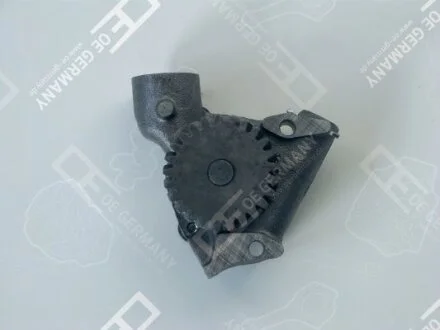 Масляный насос (BF4L/F6L912) OE Germany 04 1800 912000