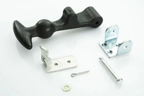 Кронштейн, кришка ящика акумулятора PE AUTOMOTIVE 81061200A