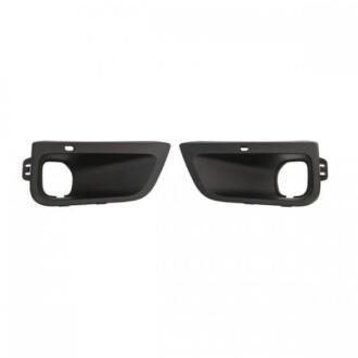 Решітка в бампері лівий+правий Polcar 23U22730