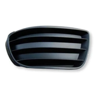 Решітка бампера переднього права Polcar 3023272