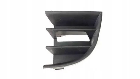 Решітка бампера переднього права Polcar 6923272