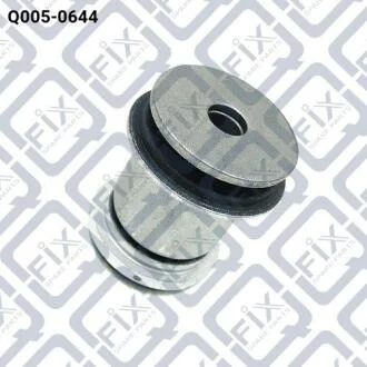 Сайлентблок передній переднього важеля Q-fix Q005-0644