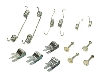 Монтажний набір гальмівної колодки (LUCAS) FORD B-MAX, FOCUS III, FOCUS III/HATCHBACK, FOCUS III/KOMBI, FOCUS IV, PUMA, TOURNEO COURIER B460, TRANSIT COURIER B460 1.0-Electric 07.10- QUICK BRAKE 105-0030