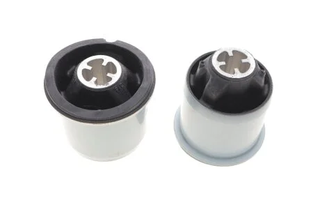 Сайлентблок задній балки задньої Fluence, Megane III, Scenic III 1.5Dci/1.6 16V/2.0 16V 08- RENAULT 7701479190