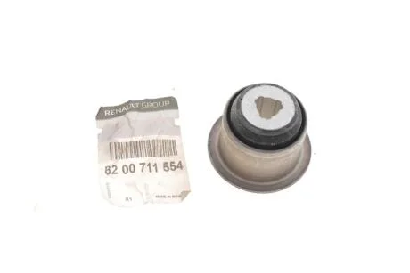 Сайлентблок лів./прав. важеля перед. Clio, Kangoo 98- RENAULT 8200711554