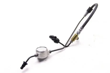 Шланг зчеплення (корпус насоса) NISSAN PRIMASTAR OPEL VIVARO A TRAFIC II 1.9D-2.5D 02.01- RENAULT 8200860426