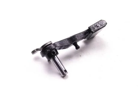 Вилка переключения КПП RENAULT 82 00 861 525