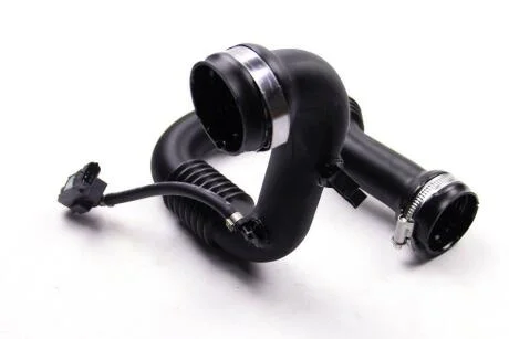 Патрубок интеркуллера правый RENAULT 82 01 068 612