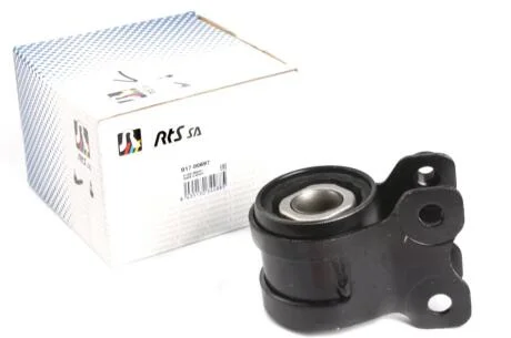 Сайлентблок рычага MAZDA/FORD 3/5/FOCUS 2 04- задний с кронштейном, переднего рычага RTS 017.00697