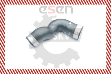 Патрубок интеркулера VW T-5 2.5TDi интеркулер > впуск. коллектор SKV GERMANY 24SKV097