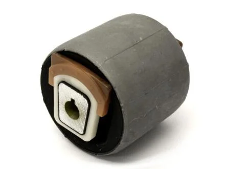 Сайлентблок (Сайлентблок рычага прав./лев. нижн. задн.) STARLINE 12.31.741