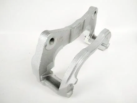 Скоба суппорта тормозного переднего левого 26225AG010 26225AG050 Tribeca-Outbac SUBARU 26225AG070