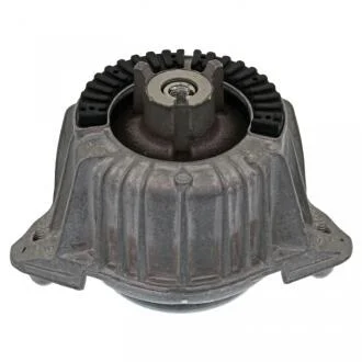 Подушка двигуна SWAG 10944856