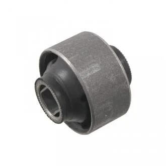 Сайлентблок важеля SWAG 81931106