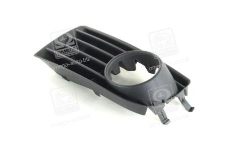 Решітка в бамп. прав. VW GOLF V TEMPEST 051 0598 912