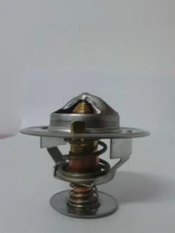 Термостат системи охолодження JOHN DEERE 110, 1165, 1175, 1175H, 1175HY, 210, 300, 310, 310L, 315, 320, 330, 430, 410L, 420, 520, 530, 5080G 2WD, 5080G 4WD, 5080GF 2WD, 5080GF 4WD, 5080GV 2WD THERMOTEC D2JD001TT