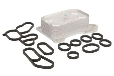 Теплообмінник масляний THERMOTEC D4F004TT